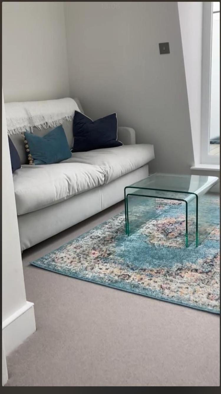 Beautiful Flat In Fulham,